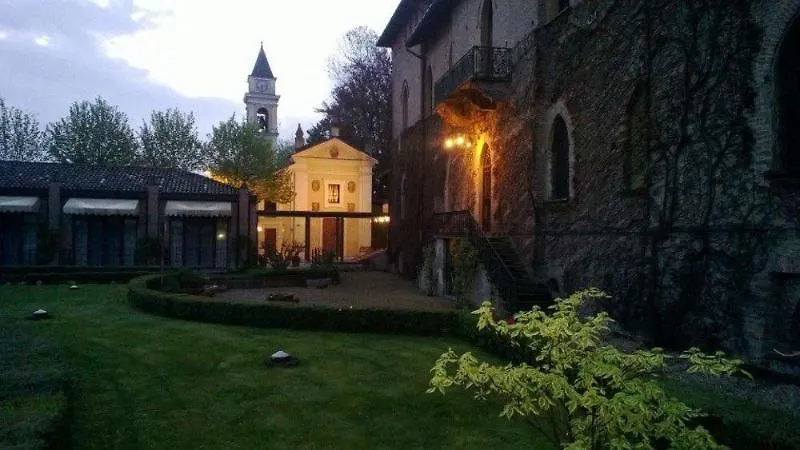 מלון ווגרה Castello Di San Gaudenzio איטליה